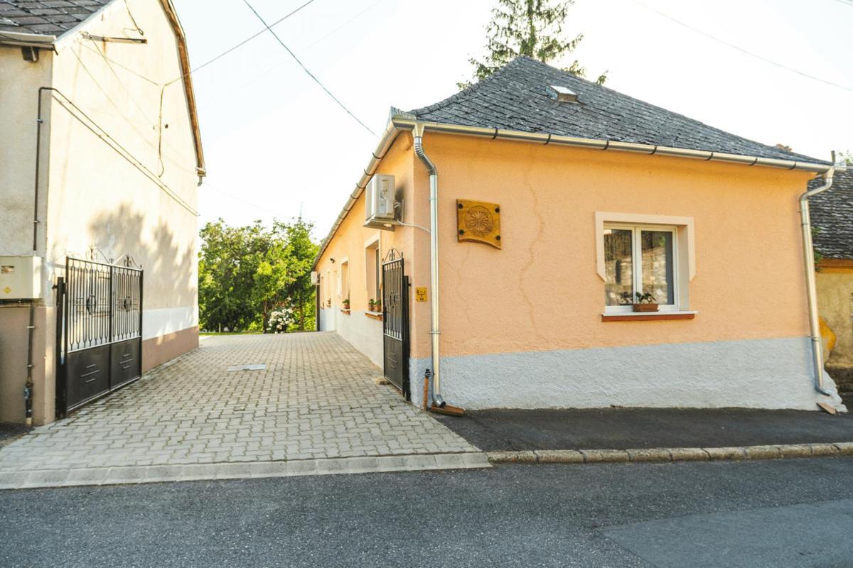 Hotel Tolnay Kuria Es Vendeghaz Nagygorbo Zewnętrze zdjęcie