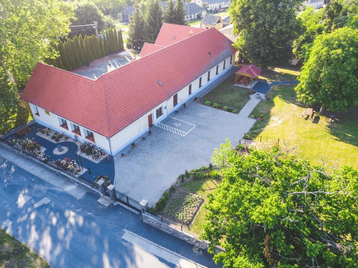 Hotel Tolnay Kuria Es Vendeghaz Nagygorbo Zewnętrze zdjęcie